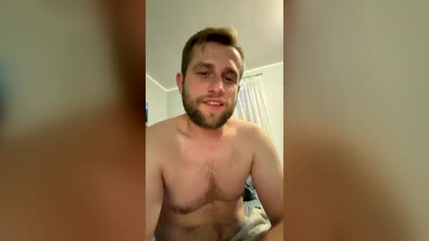 Snapshot of reyver94 chatting on June 16, 2026, 7:49 pm reyver94 online show from June 16, 2026, 7:49 pm