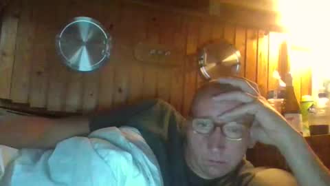 Snapshot of rezznova chatting on September 21, 2025, 8:27 am Joe online show from September 21, 2025, 8:27 am