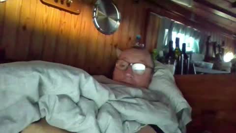 Snapshot of rezznova chatting on September 28, 2025, 7:58 am Joe online show from September 28, 2025, 7:58 am