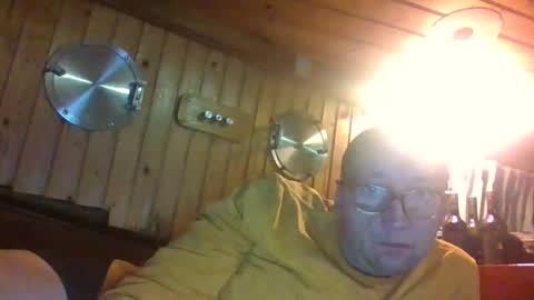 Snapshot of rezznova chatting on October 27, 2025, 6:23 pm Joe online show from October 27, 2025, 6:23 pm