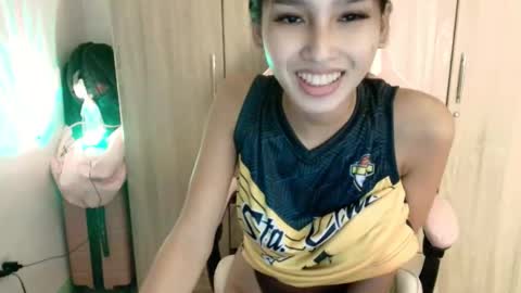 Snapshot of riana_gorgeous69 chatting on October 2, 2025, 8:10 am riana online show from October 2, 2025, 8:10 am