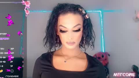 Snapshot of riannagarcia_ chatting on November 1, 2025, 3:19 am Rianna Garcia online show from November 1, 2025, 3:19 am