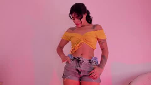 Snapshot of riby_ chatting on May 7, 2026, 8:03 pm riby online show from May 7, 2026, 8:03 pm