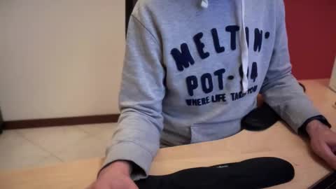 Snapshot of riccardofortis chatting on February 4, 2025, 6:06 pm riccardofortis online show from February 4, 2025, 6:06 pm