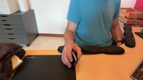 Snapshot of riccardofortis chatting on September 13, 2025, 9:42 am riccardofortis online show from September 13, 2025, 9:42 am