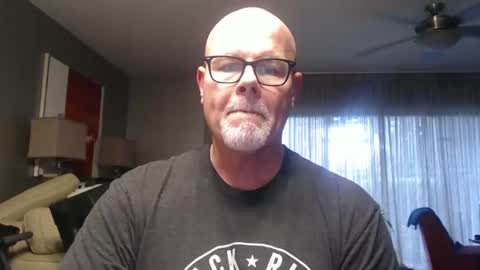 rich32937 online show from October 26, 2025, 6:58 pm