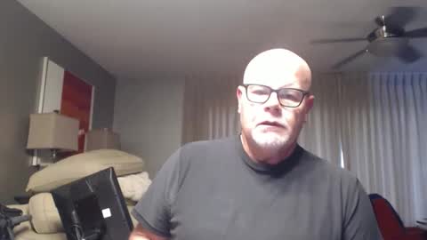 rich32937 online show from March 8, 2026, 6:44 pm