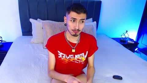 Snapshot of richard_carter_ chatting on February 13, 2025, 3:50 am Richard online show from February 13, 2025, 3:50 am