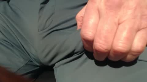 richarder7 online show from November 28, 2025, 5:04 pm