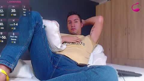 Snapshot of richi_grubby chatting on March 12, 2025, 5:49 pm David online show from March 12, 2025, 5:49 pm