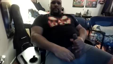 richiecen online show from December 3, 2025, 7:49 am