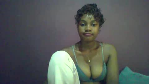 ricie001 online show from April 11, 2026, 8:29 am