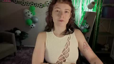 Snapshot of ricki_bloom chatting on June 29, 2026, 1:12 am Ricki online show from June 29, 2026, 1:12 am