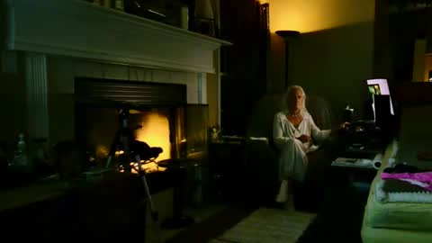 PINK HOLE TWINK online show from December 1, 2025, 3:11 am