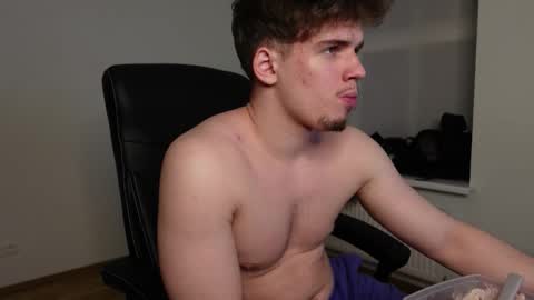 RICKY BECKO online show from March 4, 2026, 8:59 pm