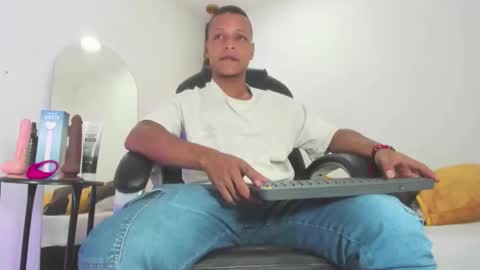 Snapshot of ricky_owens1 chatting on September 24, 2025, 1:47 pm Ricky online show from September 24, 2025, 1:47 pm