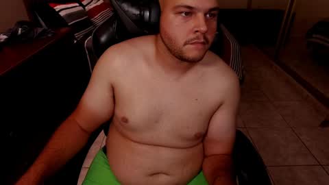 Snapshot of rickyj1012 chatting on September 23, 2025, 3:20 am Ricky online show from September 23, 2025, 3:20 am