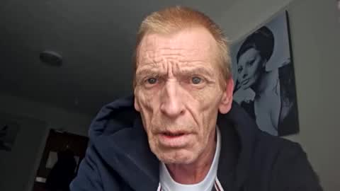 Snapshot of ridetherodd96 chatting on November 20, 2025, 1:44 pm ridetherodd96 online show from November 20, 2025, 1:44 pm