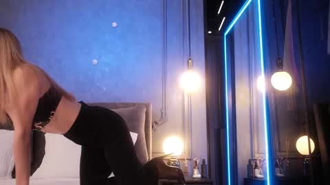 Snapshot of rikka_moore chatting on October 25, 2025, 11:29 am if you wanna buy smth stockingsph etc custom videos or pics online show from October 25, 2025, 11:29 am