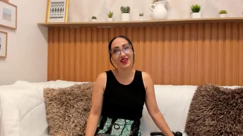 Snapshot of riley_reid_milf chatting on June 11, 2026, 1:31 pm Oriana online show from June 11, 2026, 1:31 pm