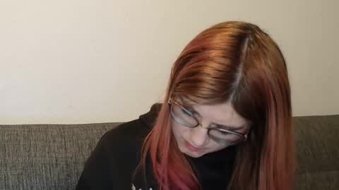 Snapshot of rileycomely chatting on November 28, 2025, 3:53 am RileyComely online show from November 28, 2025, 3:53 am