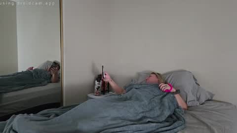 Riley  Logan online show from April 3, 2026, 1:09 pm