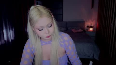 rileymee online show from March 26, 2026, 3:12 am