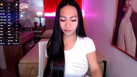 Snapshot of rileymillerx chatting on January 12, 2025, 7:32 am Riley online show from January 12, 2025, 7:32 am