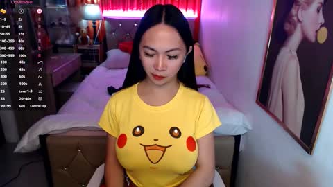 Snapshot of rileymillerx chatting on February 28, 2025, 1:47 pm Riley online show from February 28, 2025, 1:47 pm