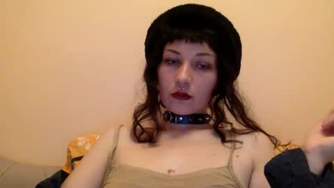 rina_the_great online show from October 5, 2025, 5:00 pm