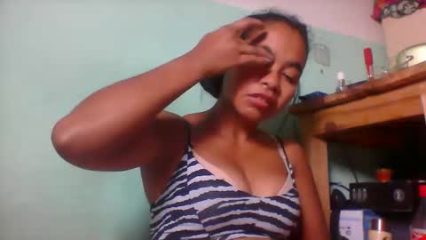 rinah856024 online show from April 19, 2026, 8:22 pm