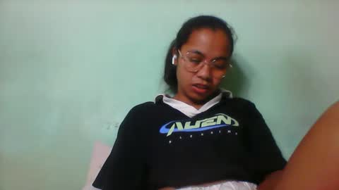 rinah856024 online show from May 24, 2026, 6:35 pm