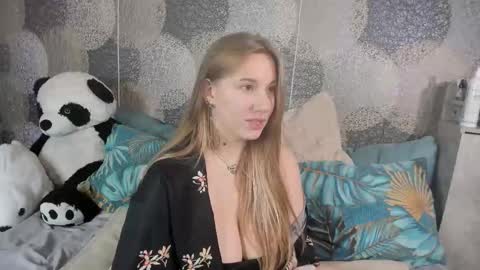 Snapshot of rindragon chatting on October 28, 2025, 7:49 pm Rina online show from October 28, 2025, 7:49 pm