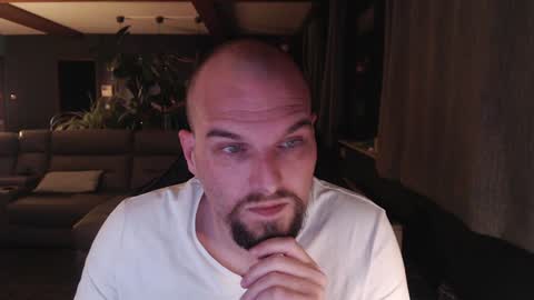 Snapshot of ripp3r chatting on December 10, 2024, 5:55 pm Jack online show from December 10, 2024, 5:55 pm