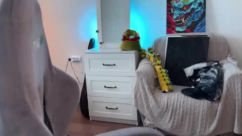   DianaBrite            fansl y online show from June 6, 2026, 1:27 pm