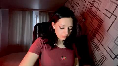 Nicole online show from March 19, 2026, 3:05 pm