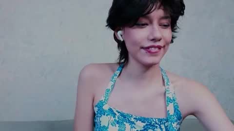 Agnes online show from September 23, 2025, 11:57 am