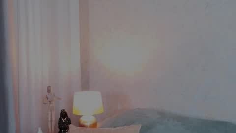 Agnes online show from October 10, 2025, 11:53 am