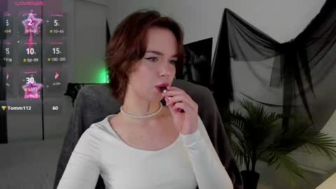 Alice online show from April 19, 2026, 8:44 pm