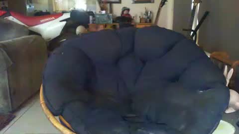 Snapshot of riverratggg chatting on June 3, 2026, 8:50 am riveratggg online show from June 3, 2026, 8:50 am