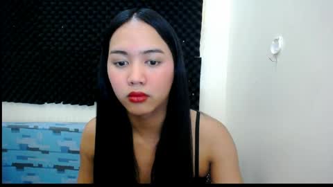 riyah_parker online show from May 12, 2026, 6:21 am