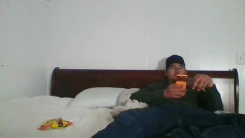 Snapshot of rngel_r chatting on December 2, 2025, 7:25 am rngel_r online show from December 2, 2025, 7:25 am