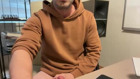 Snapshot of roadbikerider chatting on October 10, 2025, 6:34 am 20cm online show from October 10, 2025, 6:34 am