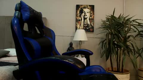 Roan Birkin online show from May 28, 2026, 7:11 pm