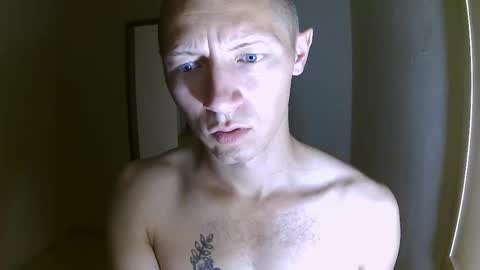 Snapshot of roastingcorn chatting on October 11, 2025, 9:35 pm RoastingCorn online show from October 11, 2025, 9:35 pm