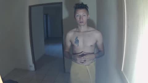 Snapshot of roastingcorn chatting on October 15, 2025, 11:49 pm RoastingCorn online show from October 15, 2025, 11:49 pm