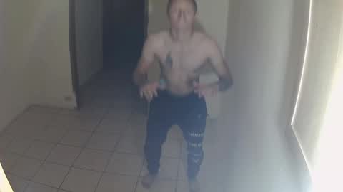 Snapshot of roastingcorn chatting on October 23, 2025, 12:15 pm RoastingCorn online show from October 23, 2025, 12:15 pm