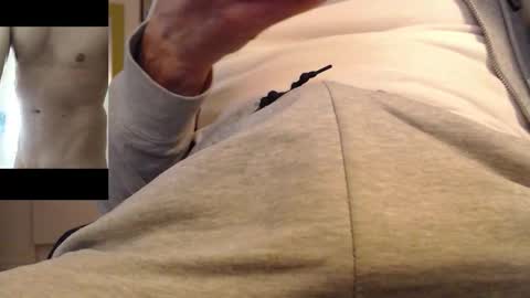 Snapshot of robby66_56 chatting on October 1, 2025, 6:36 pm robby66_56 online show from October 1, 2025, 6:36 pm