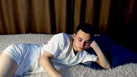 robert10211 online show from March 2, 2026, 3:30 am