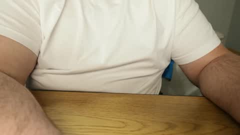 Snapshot of robert9955 chatting on December 26, 2024, 3:27 am Robert9955 online show from December 26, 2024, 3:27 am